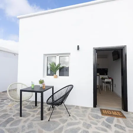 Apartment Estudio Con Porche En La Santa